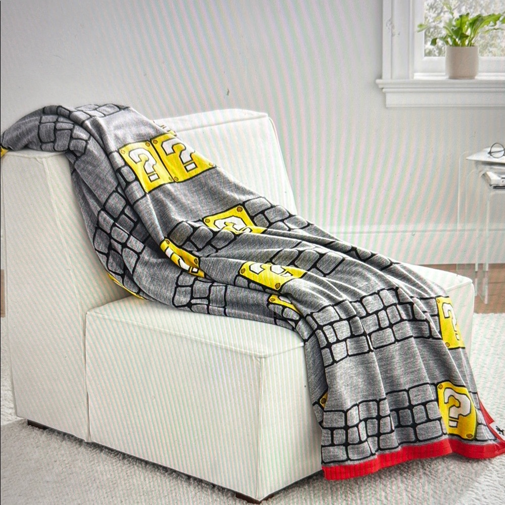 Super Mario Knitted Throw